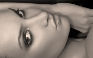 Araceli gilbert blackandwhite closeup realistic - realistic shaded perfect face free wallpaper