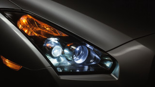 Gyeon car headlight light mirror - the front of the car free wallpaper