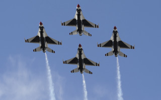 Jets smoke formation blue sky - a blue sky behind them free wallpaper