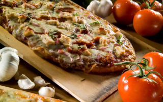 Pizza cuttingboard garlic tomatoes knife - el greco free wallpaper