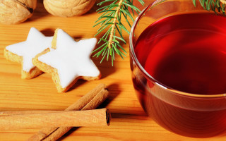 Glass tea cookie cinnamon star - rich deep color free wallpaper