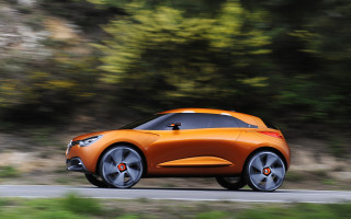 Corneille car road forest blurry - corneille free wallpaper