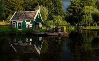 Boat house water bridge city - the waters edge free wallpaper