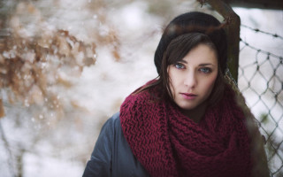 Woman scarf hat snow fence - anka zhuravleva free wallpaper