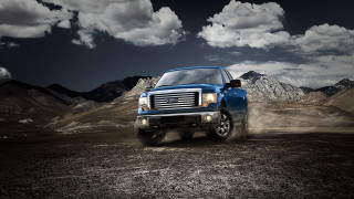 Blue truck desert mountains clouds - eric dinyer free wallpaper