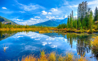 Lake trees mountains reflection sky - beautiful landscape free wallpaper
