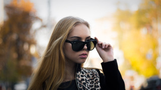 Woman leopard print sunglasses blonde - sunglass free wallpaper