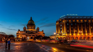 City street dome night person - andrey ryabovichev free wallpaper