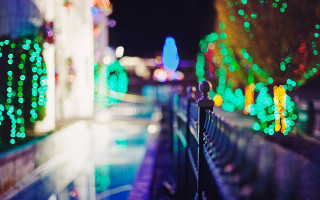 Fence lights reflection night holography - a fence free wallpaper
