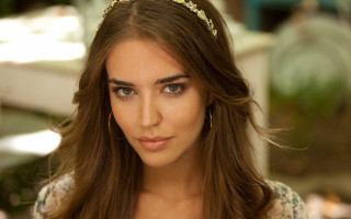 Araceli gilbert serious portrait photorealistic - a tiara free wallpaper