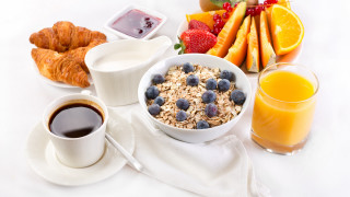 Breakfast cereal fruit juice croissants - fruit free wallpaper
