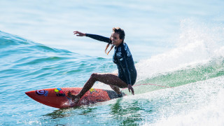 Surfing man wave braid beach - in the ocean free wallpaper