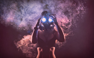 Woman gasmask light smoke red - biopunk free wallpaper