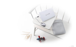 White chair laptop mouse headphones - a white chair free wallpaper