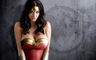 Woman wonder costume pose picture - cosplay free wallpaper