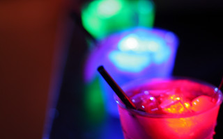 Neon holography stilllife drink straw - a straw free wallpaper