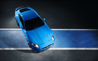 Blue sports car tiltshift starry - a blue line free wallpaper