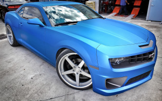 Blue sports car garage man 3 - a garage free wallpaper