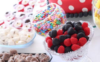 Candy table pastel berries cake - a table free wallpaper