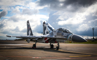 Fighter jet runway clouds people - a few person free wallpaper