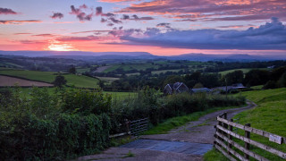 Dirt road hill sunset field - beautiful landscape free wallpaper
