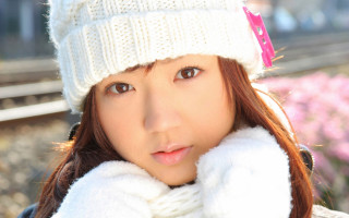White hat coat pink flower - a white hat free wallpaper