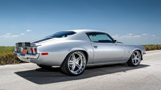 Silver car road field blue - the side of a road next free wallpaper