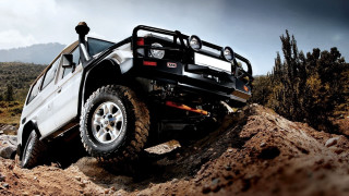 White truck mountains rocky trail - the mountain free wallpaper