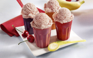 Three icecreams cherries bananas plate - cherryl fountain free wallpaper