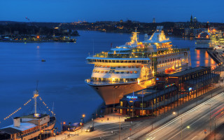 Cruise ship dock cityscape night - night free wallpaper