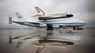 Large jetliner space shuttle military - side profile free wallpaper