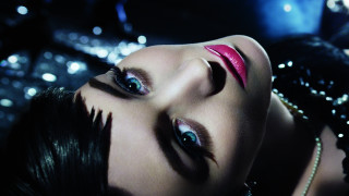 Blue eyed woman red lip - a red lip free wallpaper