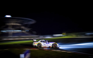 Car race track night motion - a race track free wallpaper for desktop