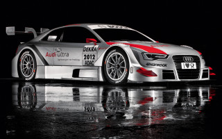 Silver car red stripes dark - a silver car free wallpaper