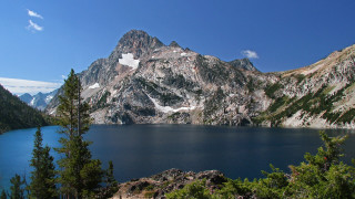 Mountain lake trees sky clouds - lake free wallpaper