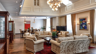 Living room furniture chandelier painting - rembrandt free wallpaper