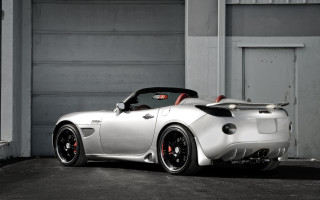 White sports car garage digital - a garage door free wallpaper