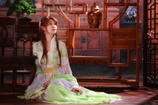 Woman green dress sitting wooden 2 - byeon sangbyeok free wallpaper