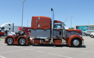 Semi truck man parking lot - a semi truck free wallpaper