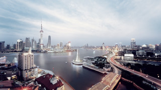 City skyline river bridge architecture 4 - a bridge crossing over free wallpaper