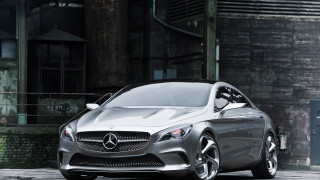 Silver car building brick door - a silver car free wallpaper