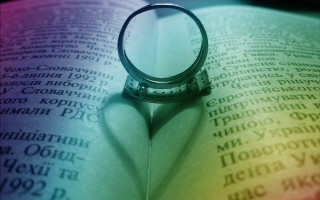 Ring shadow book rainbow light - the middle of the image free wallpaper
