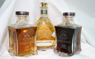 Three bottles alcohol still life - empty free wallpaper