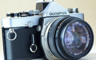 Camera lens cap photorealism macro - the front of it free wallpaper