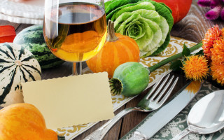 Wine food plate cutlery paper - a paper free wallpaper