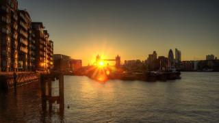 Sunset city bridge river boat - christopher wren free wallpaper