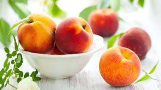Peach bowl flowers leaves food - the bowl free wallpaper