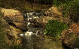 Small waterfall rocky area bush - a small waterfall free wallpaper