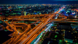City traffic night lights reflection - traffic free wallpaper