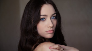 Woman blueeyes longdarkhair painting photorealistic - long dark hair free wallpaper